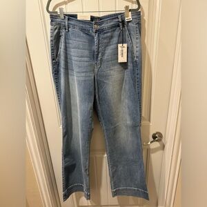 Judy Blue, wide leg, mid rise, size 16. NWT.